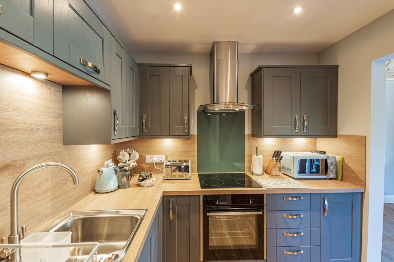 Osprey Lodge 1 With Hot Tub Newton Stewart Extérieur photo