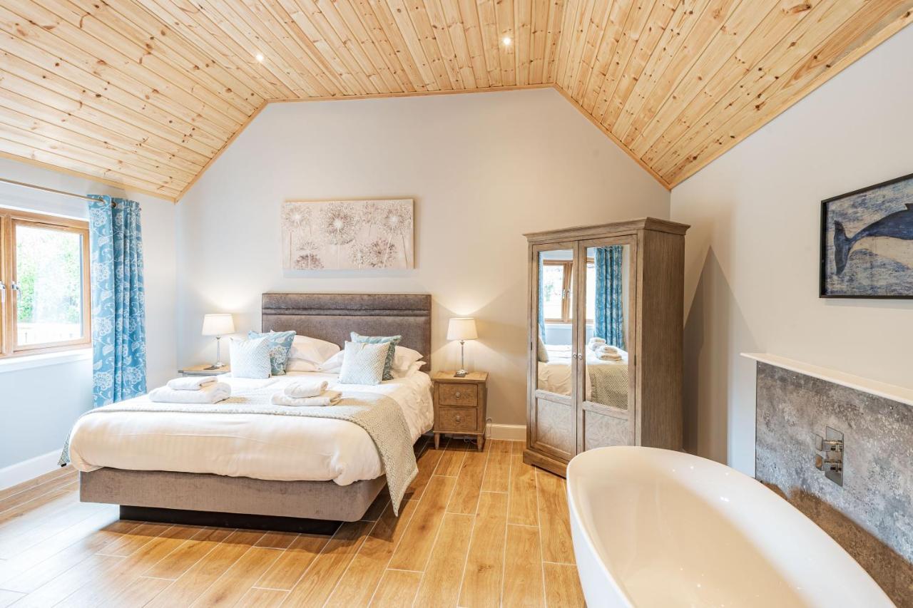 Osprey Lodge 1 With Hot Tub Newton Stewart Extérieur photo