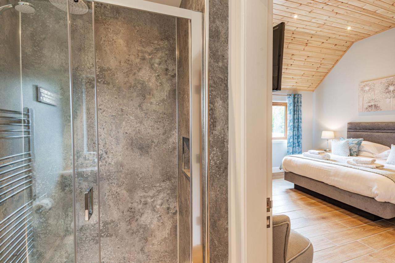 Osprey Lodge 1 With Hot Tub Newton Stewart Extérieur photo