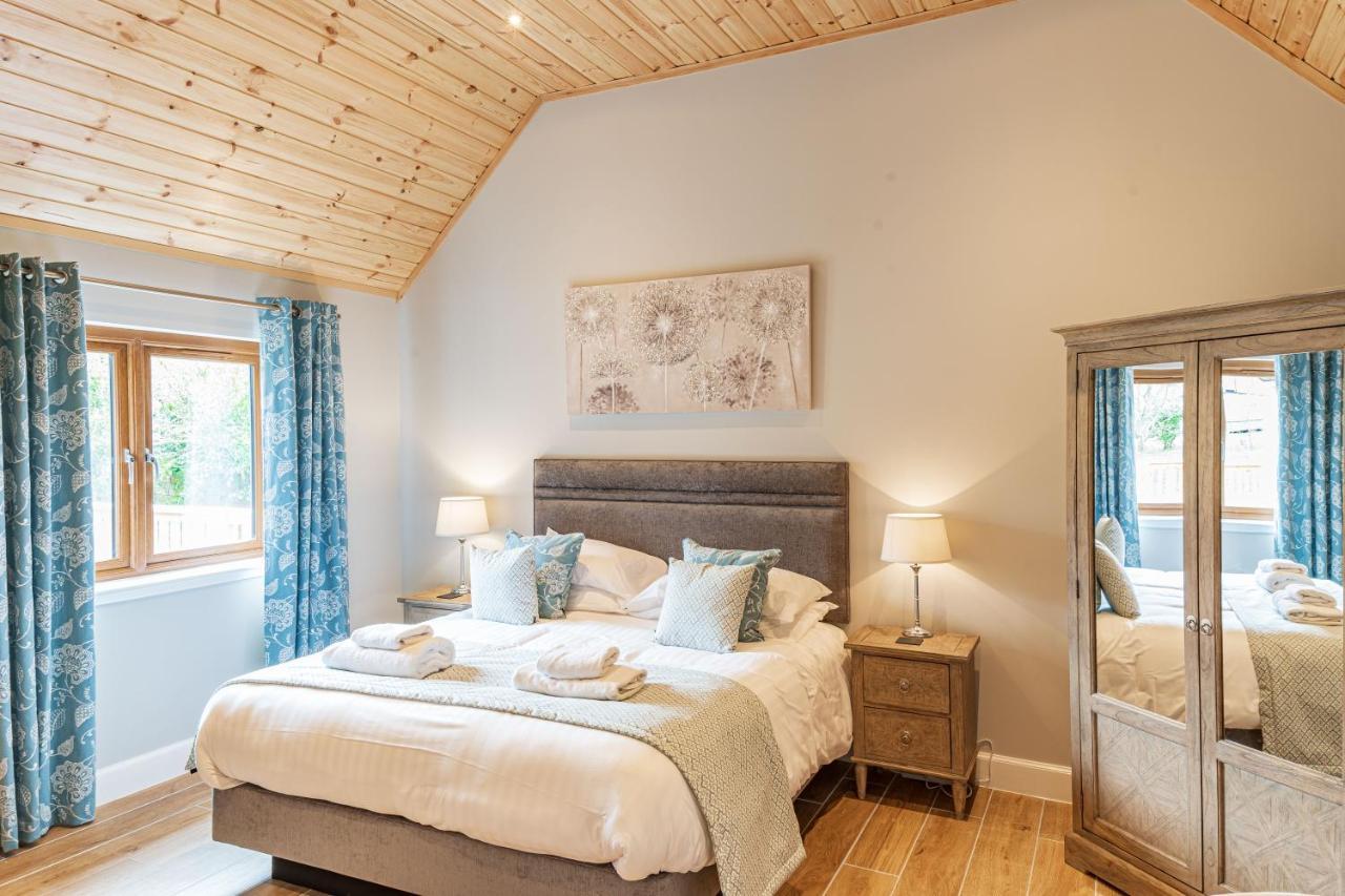 Osprey Lodge 1 With Hot Tub Newton Stewart Extérieur photo