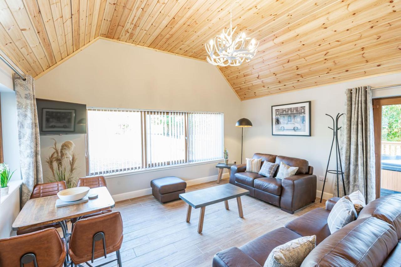 Osprey Lodge 1 With Hot Tub Newton Stewart Extérieur photo