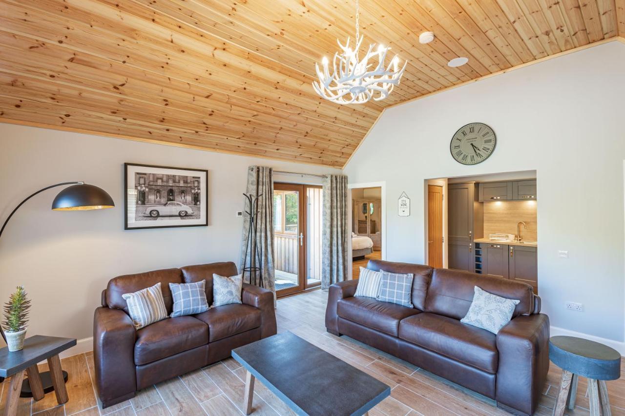 Osprey Lodge 1 With Hot Tub Newton Stewart Extérieur photo